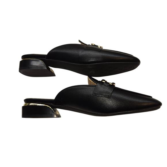 Shoes 8 Closed Toe Black Slip-ons small Heel Gold Trim Buckle - Picture 2 of 8